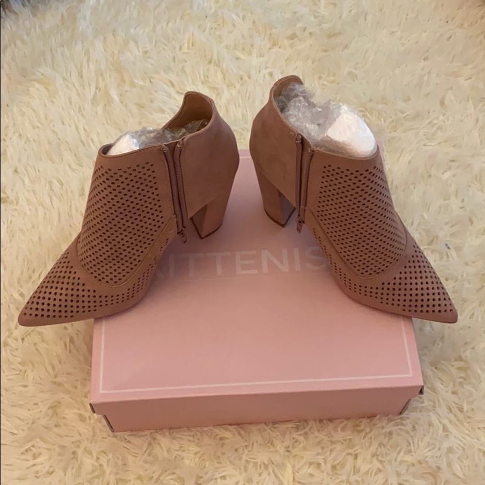 BRAND NEW!!! ⚡️KITTENISH⚡️Booties  7.5